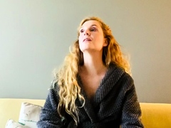 Webcam busty blonde stripped covered by oil anal masturbate