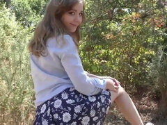 18 ans, Brunette brune, Poilue, Hd, Masturbation, De plein air, Public, Jouets