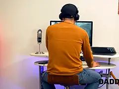 Beauté, Brunette brune, Tromperie, Papa, Hd, Seins naturels, Criant, Séduite