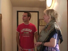 Gros seins, Sucer une bite, Plantureuse, En levrette, Mamie, Hd, Mature, Réalité