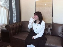 [Shocking work] An angelic smile and fair, beautiful bi