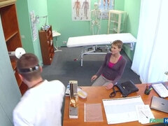 Médico, Penetracion con dedos, Lamidas, Enfermera, Pov, Coño, Apretado, Voyeur