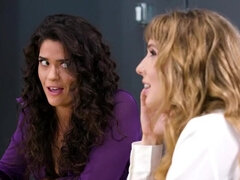 69 negenenzestig, Grote mammen, Blond, Bruinharig, Gezichtzitten, Likken, Kut duiken, Realiteit