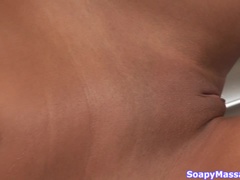 デカパイ, 手コキする, なめる, オマンコ, シャワー, タトゥー