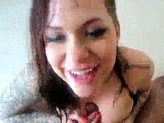 Sucer une bite, Brunette brune, Tir de sperme, Faciale, Chatte