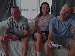 Leie, Blasen, Freund, Braunhaarige, Masturbation, Russisch, Verführt, Titten