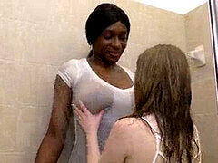 Cuarto de baño, Casero, Jeans, Besar, Lesbiana, Enano, Sexo soft, Alto