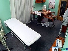 フェラチオ, 茶髪の, チェコ, 医者, Hd, なめる, 下着, ユニフォーム