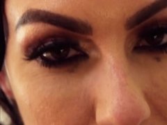 Sucer une bite, Brunette brune, Queue, En levrette, Faciale