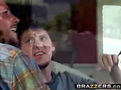 Hd, Mamá, Desnudo