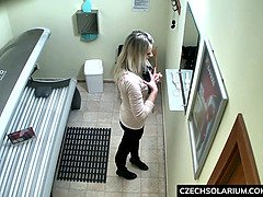 Amateur, Rubia, Público, Coño, Afeitado, Solarium, Solo, Voyeur