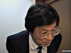 Asiatique, Sucer une bite, Éjaculation interne, Tir de sperme, Poilue, Nénés, Jouets