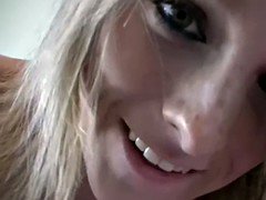Amateur, Rubia, Maquina de follar, Masturbación, Adolescente, Juguetes