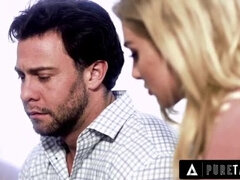 Gros cul, Blonde, Éjaculation interne, Gorge profonde, Doigter, Chatte, Rugueux, Tabou