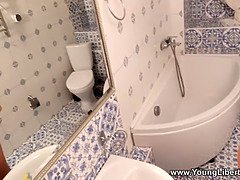 Kelly Rouss - Teens fuck in bathroom and bed