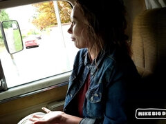 茶髪の, 車, 顔射, お金, ポルノスター, ハメ撮り, 剃毛, ティーン