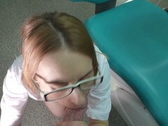 Erstaunlich, In den arsch, Blasen, Paar, Sperma im mund, Spermaladung, Handjob, Milf