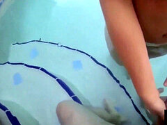 Минет, Семяизвержение, На природе, Бассейн, Рыжие, Сосущие, Втроем, Под водой