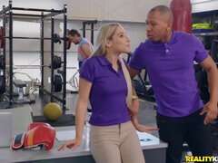 Chica, Verga grande, Negro, Hembra, Gimnasio, Sexo duro, Estrella porno