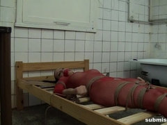 Gros seins, Poupée, Talons