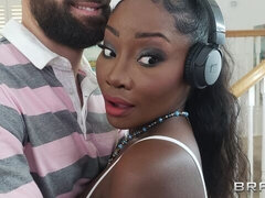 Mooie dikke vrouwen, Grote mammen, Pijpbeurt, Hondjeshouding, Interraciaal, Moeder die ik wil neuken, Natuurlijke tieten, Douche