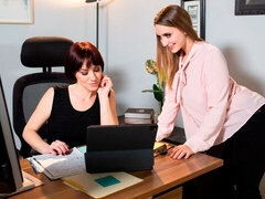 Blond, Vingeren, Zoenen, Lesbisch, Likken, Natuurlijke tieten, Kut duiken, Tiener