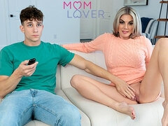 Culo grande, Verga grande, Engañando, Madres para coger, Pequeña, Pov, Hijo, Chupando
