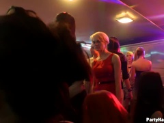 Rubia, Morena, Vestidas, Corridas, Grupo, Sexo duro, Lamidas, Medias largas
