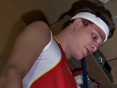 Amateur gay boxer with gloves fucks the judge after sucking