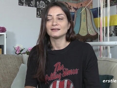 Amateur, Brunette brune, Doigter, Allemand, Petite amie, Fait maison, Masturbation, Solo