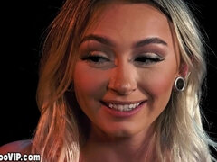 Blonde, Famille, Doigter, Petite femme, Chatte, Adolescente, Nénés, Jouets