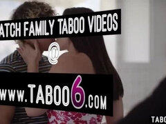 Grosser arsch, Blasen, Braunhaarige, Tochter, Familie, Hardcore, Taboo, Jungendliche (18+)