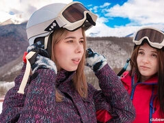 Culo, Penetracion con dedos, Lesbiana, Masturbación, Tetas naturales, Coño, Afeitado, Flaco