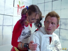 Aangekleed, Genootschap, Arts, Hakken, Slipje, Panty, Softcore pornografie