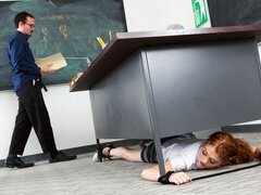 Grosse bite, Sucer une bite, En levrette, Seins naturels, Élève, Maigrichonne, Adolescente, Nénés