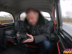 Perra, Tetona, Coche, Sexo duro, Al aire libre, Público, Coño, Realidad