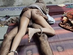 18 jahre, Tante, Bisexuell, Erstes mal, Gruppe, Büro, Muschi, Rau