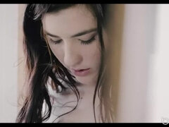 Noire, Sucer une bite, Tir de sperme, Queue, Faciale, Seins naturels, Orgasme, Rasée