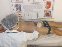 Leie, Grosser arsch, Grosser schwanz, Braunhaarige, Handjob, Latina, Krankenschwester, Uniform