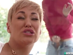 Belleza, Tetas grandes, Rubia, Mamada, Tetona, Madres para coger, Mamá, Pov