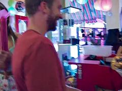 Grosser schwanz, Blasen, Chinesisch, Spermaladung, Süss, Handjob, Hardcore, Titten