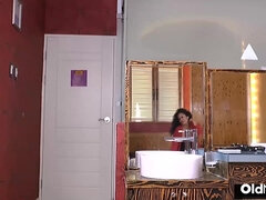 Pijpbeurt, Mollig, Hardcore, Logement, Latijnse vrouw, Rijpe lesbienne, Moeder die ik wil neuken, Moeder