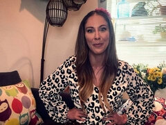 Stellung 69, Grosser arsch, Blondine, Fingern, Küssen, Lesbisch, Lecken, Milf