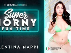 Большая жопа, Брюнетки, Куколка, Большие дырки, Ласковые ручки, Мастурбация, Соло, Сиськи