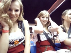 Blondine, Blasen, Kehlenfick, Puppe, Gruppensex, Hd, Öffentlich