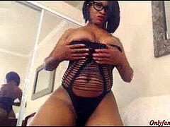 フェラチオ, 黒人, 下着, 淫乱熟女, オマンコ, 一人, フェラする, おもちゃ