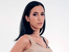 Brunette brune, En levrette, Hongroise, Embrassement, Naturelle, Seins naturels, Maigrichonne, Adolescente