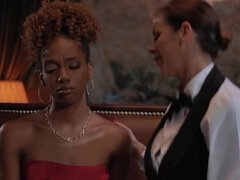 Черные, Крупный план, Пальцем, Межрасовый секс, Поцелуи, Лесбиянка, Лизание, Милф