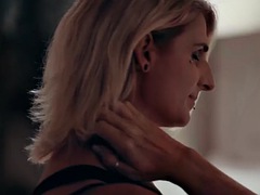 Lécher le cul, Beauté, Blonde, Preservatif, Érotique, Lunettes, Hard, Transsexuelle