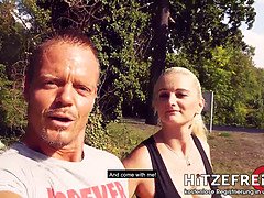 Amateur, Tetas grandes, Perra, Alemán, Madres para coger, Al aire libre, Público, Realidad